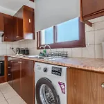Bayside לרנקה
